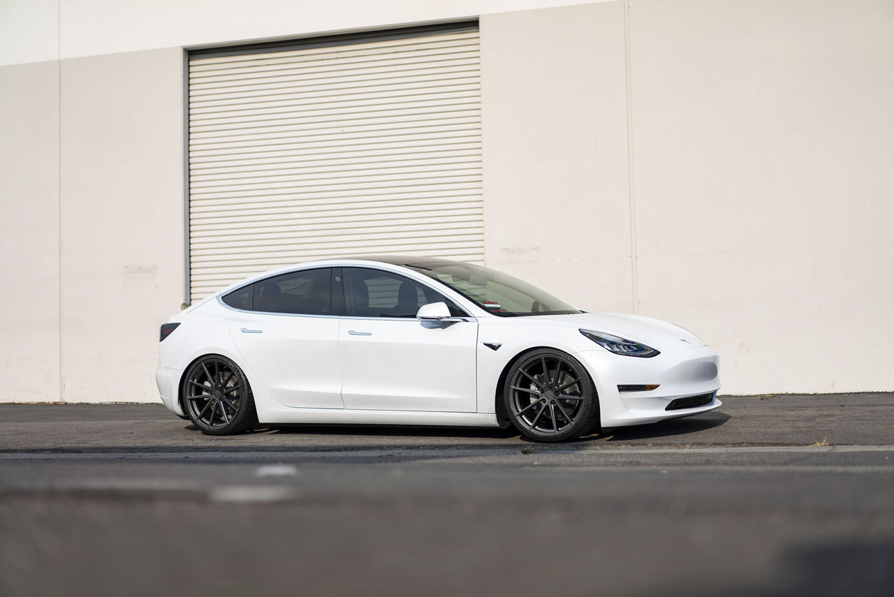 Tesla model 3 white deals with black rims